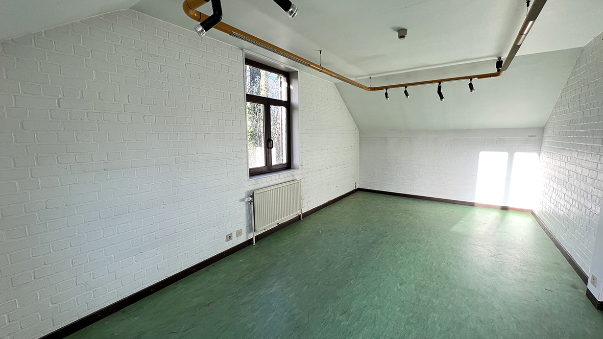 Hondenberg_salle1.jpg